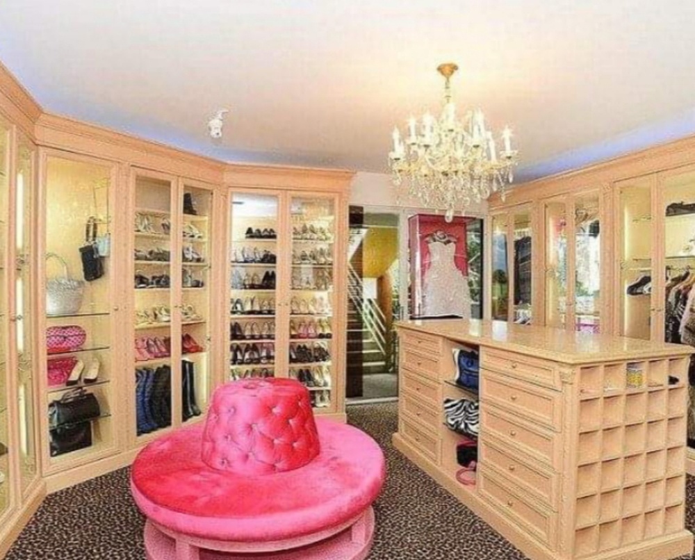 Designer PLUS SIZE= I LOVE NICE Slimming CLOTHES!